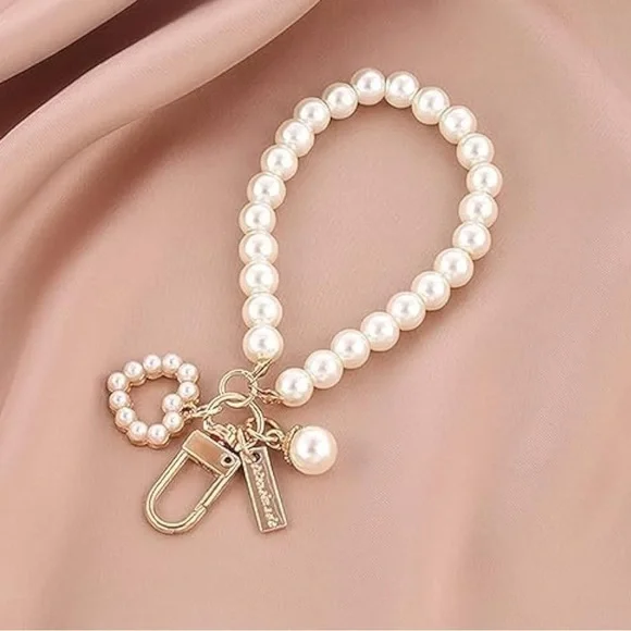 Pearl bag charm​ - Picture 7 of 7